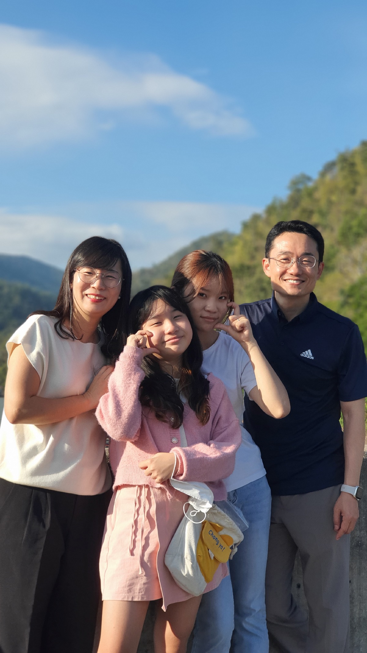s_family.jpg