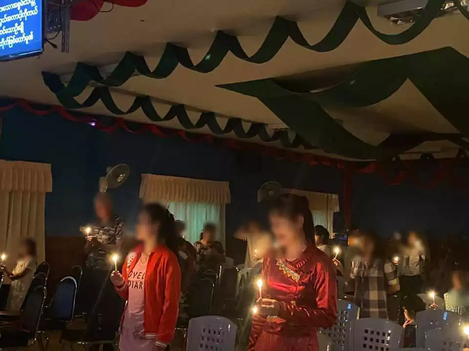 미얀마교회들의기도회모습_13.jpg